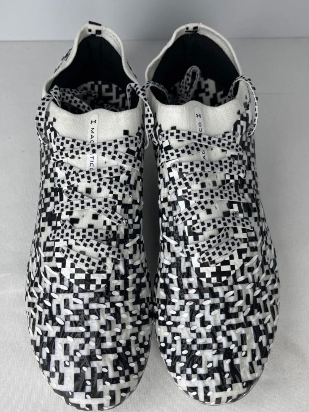 Under Armour UA Magnetico Elite 5 FG 6000544-002 Black/White/Black 2025 Sz 10.5